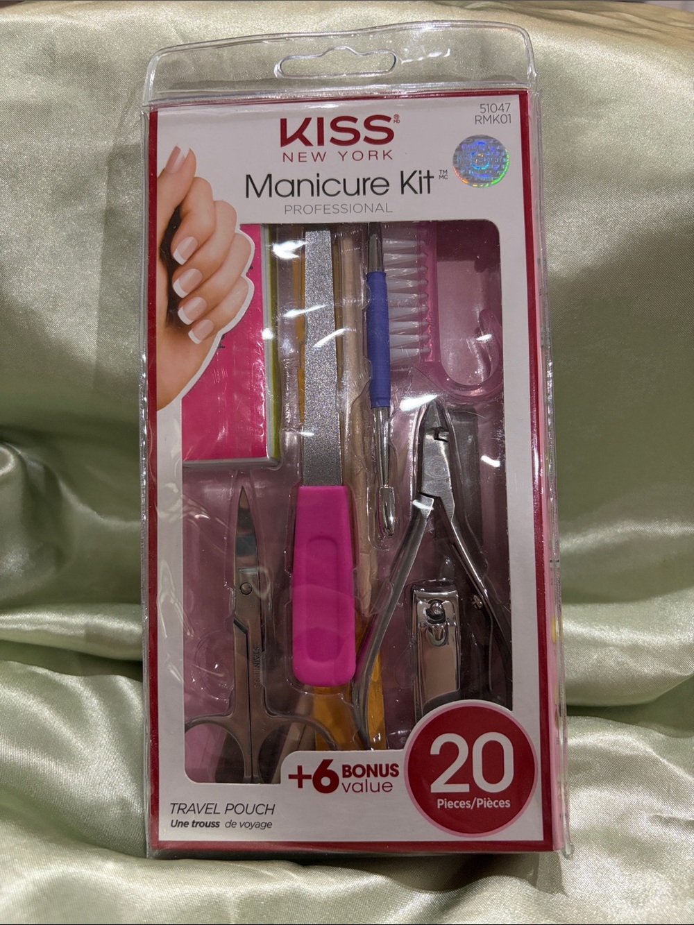 Kiss 20-Piece Manicure Kit in Pink and Silver